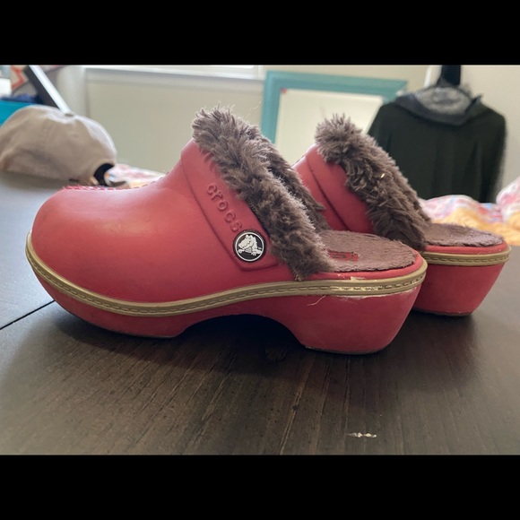 Cute toddler CROCS - fur lined - size 11C - Picture 3 of 7